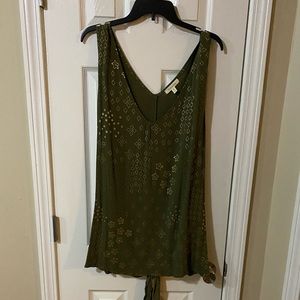 ⭐️🌟💫Loralette sleeveless blouse👚w gold embellishments! 3X women! ⭐️ 🌟 💫